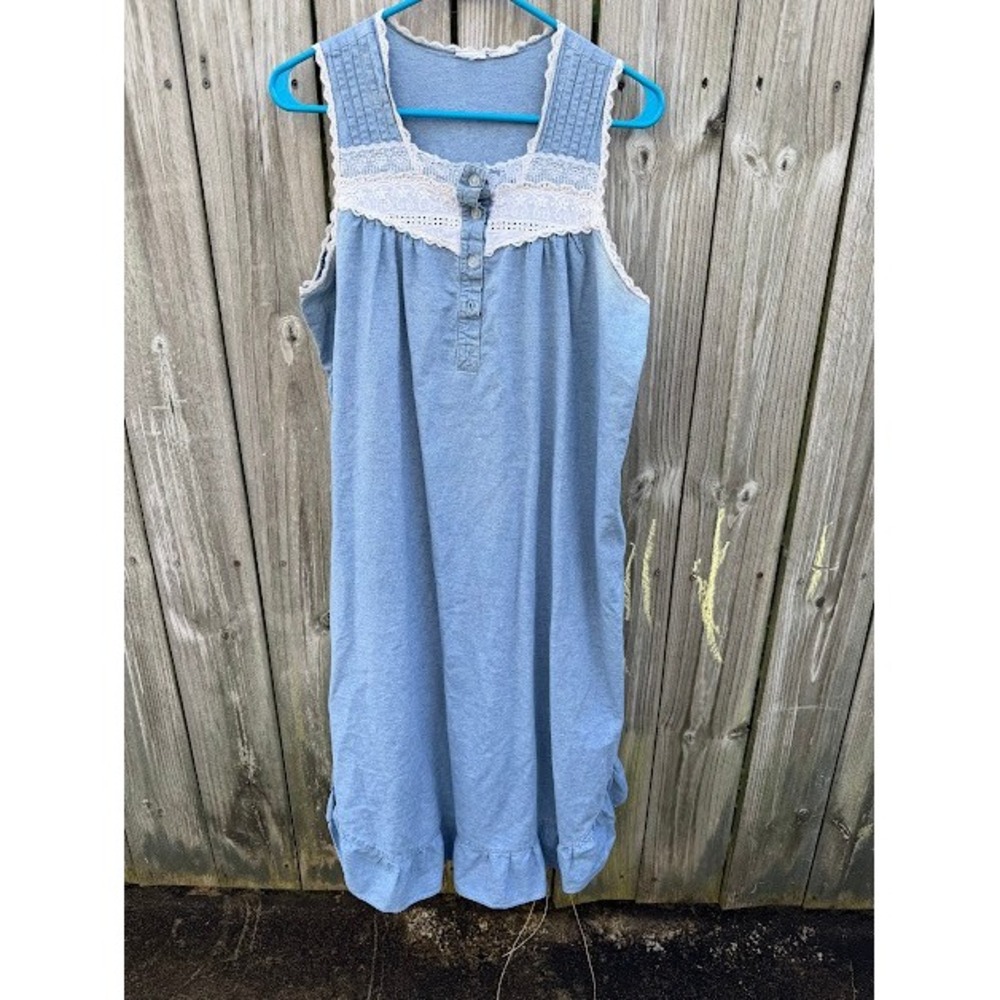 Cottagecore Prairie Vintage Style Nightgown Blue Lace Trim Ruffle Hem Flaws